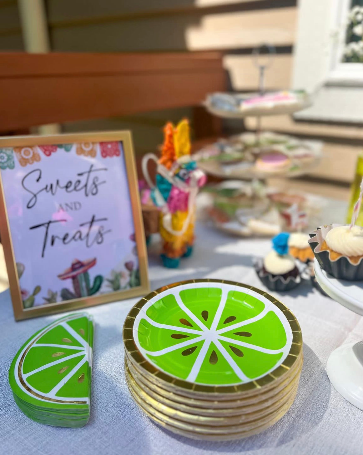 Lime Shaped Small Paper Plates - 8pk