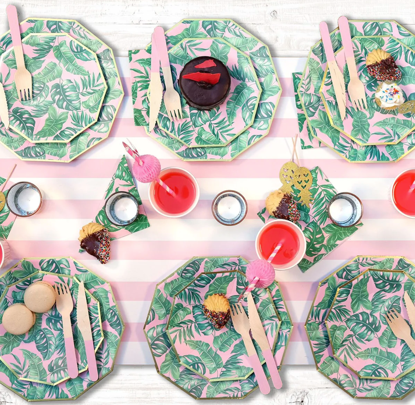 Tropical Party Pink Palm Leaf Large Paper Plates - 10pk