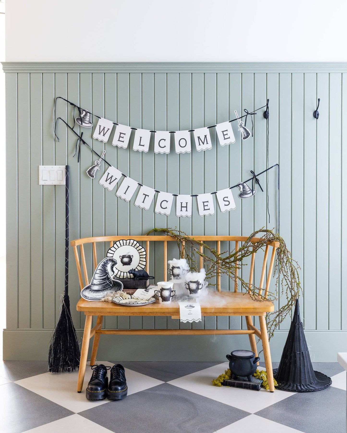 Welcome Witches Halloween Banner Set