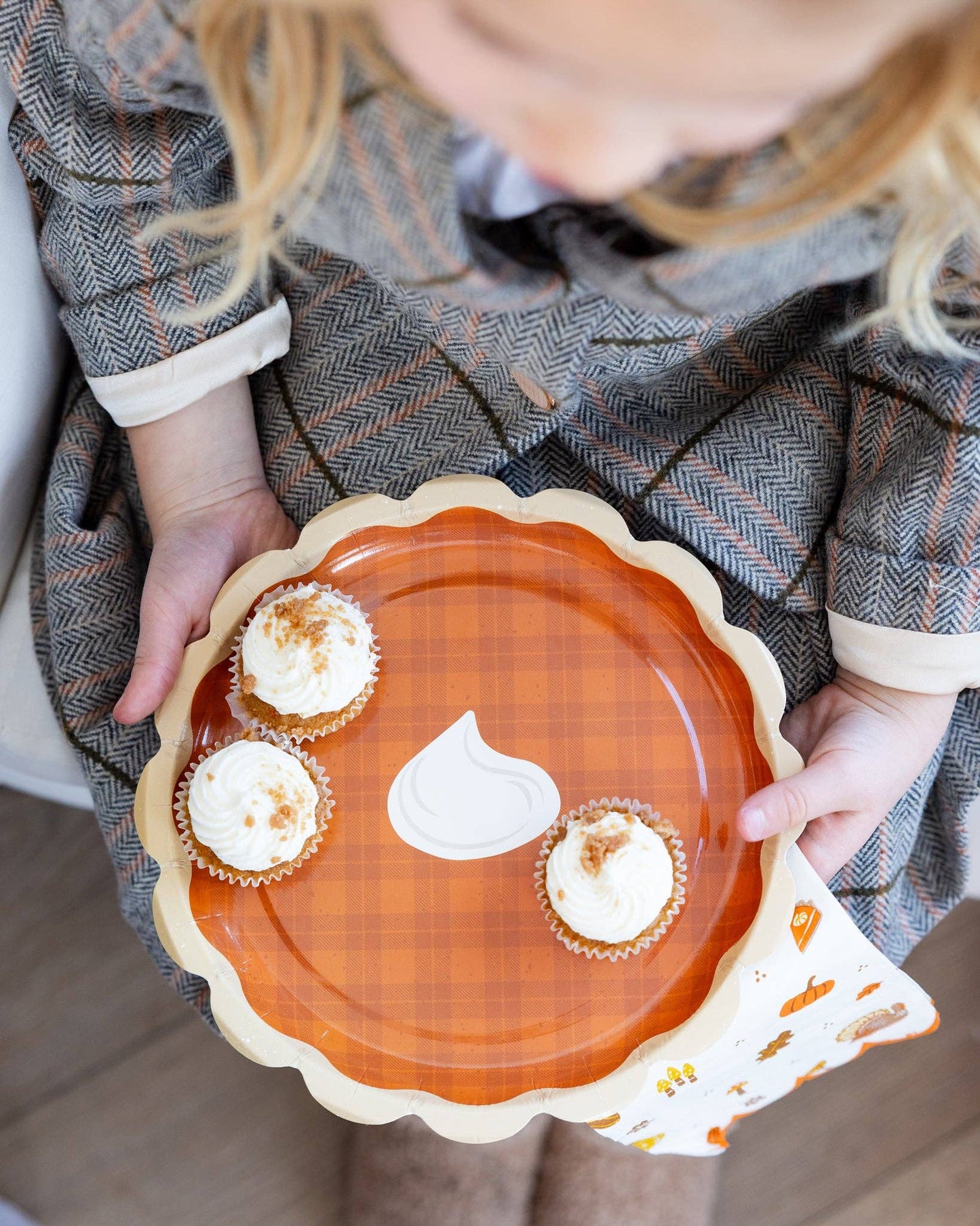 Plaid Pumpkin Pie Dessert Paper Plates - 8pk