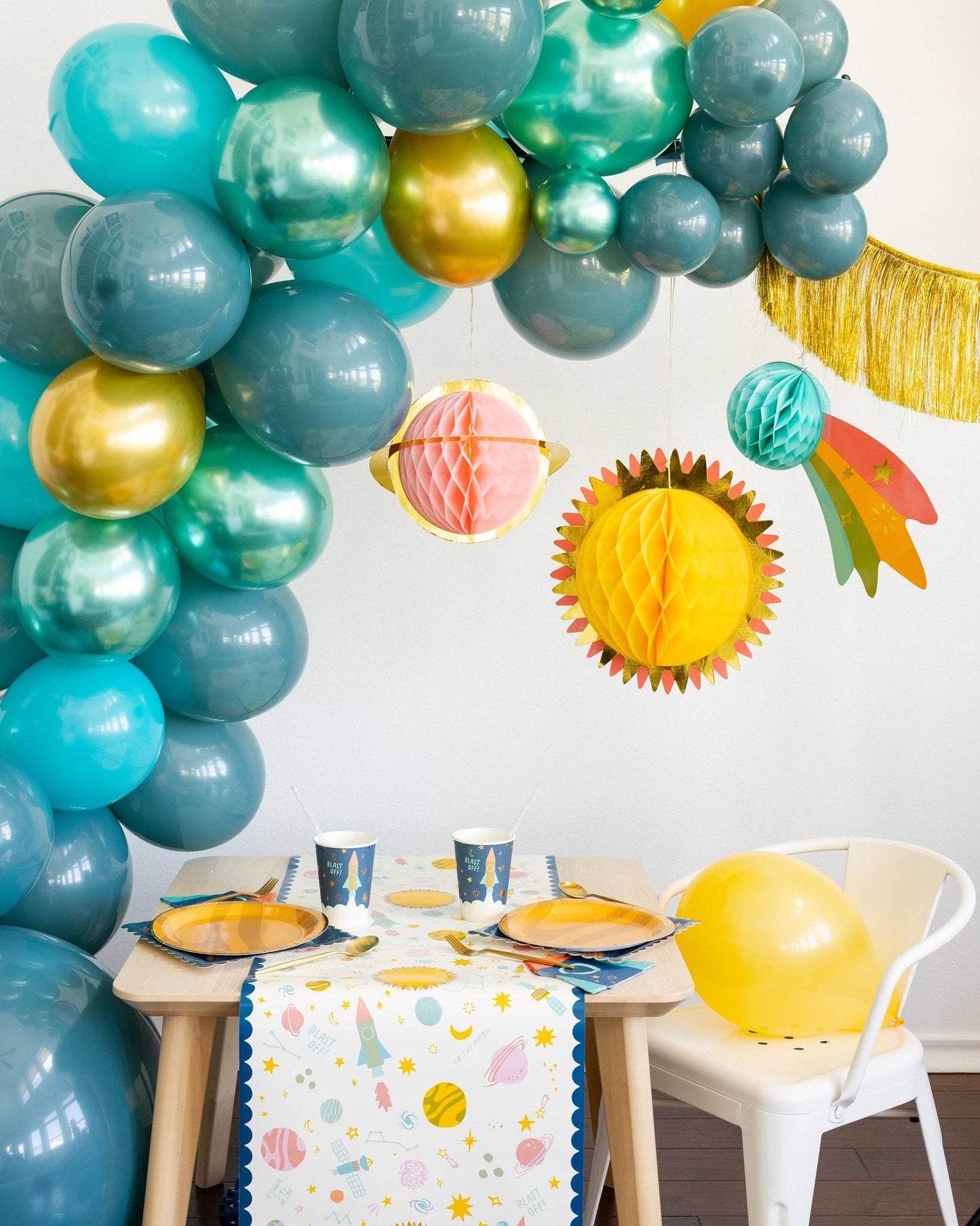 Space Party Hanging Honeycomb Planets - 3pk