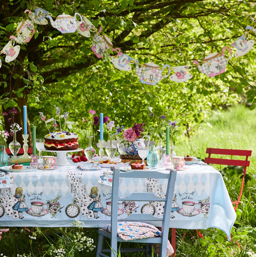 Talking Tables Truly Alice Tea Party Prop Set, Multicolor