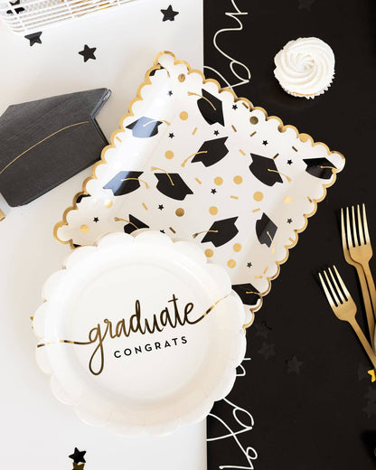 Graduate Congrats 9" Scalloped Paper Plates - 8pk