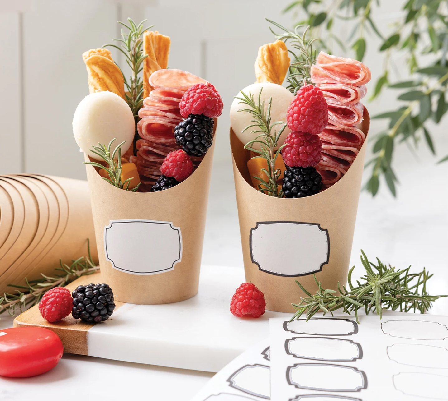 Kraft Charcuterie Cups with Sticker Labels – Très Chic Party Boutique
