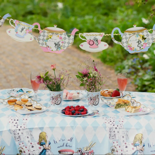 https://treschicparty.com/cdn/shop/products/Alice-in-Wonderland-Party-Tablecover_500x.png?v=1695248521