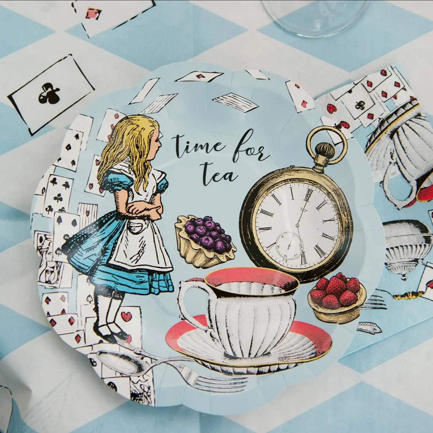 Alice in Wonderland Small Scalloped Plates - 12pk