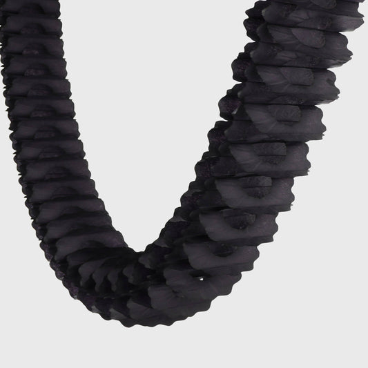 Black Classic Garland Streamer