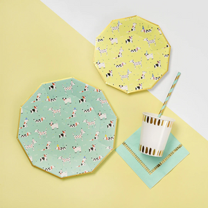 Hot Diggity Dog Large Decagon Paper Party Plates (10 per Pack)