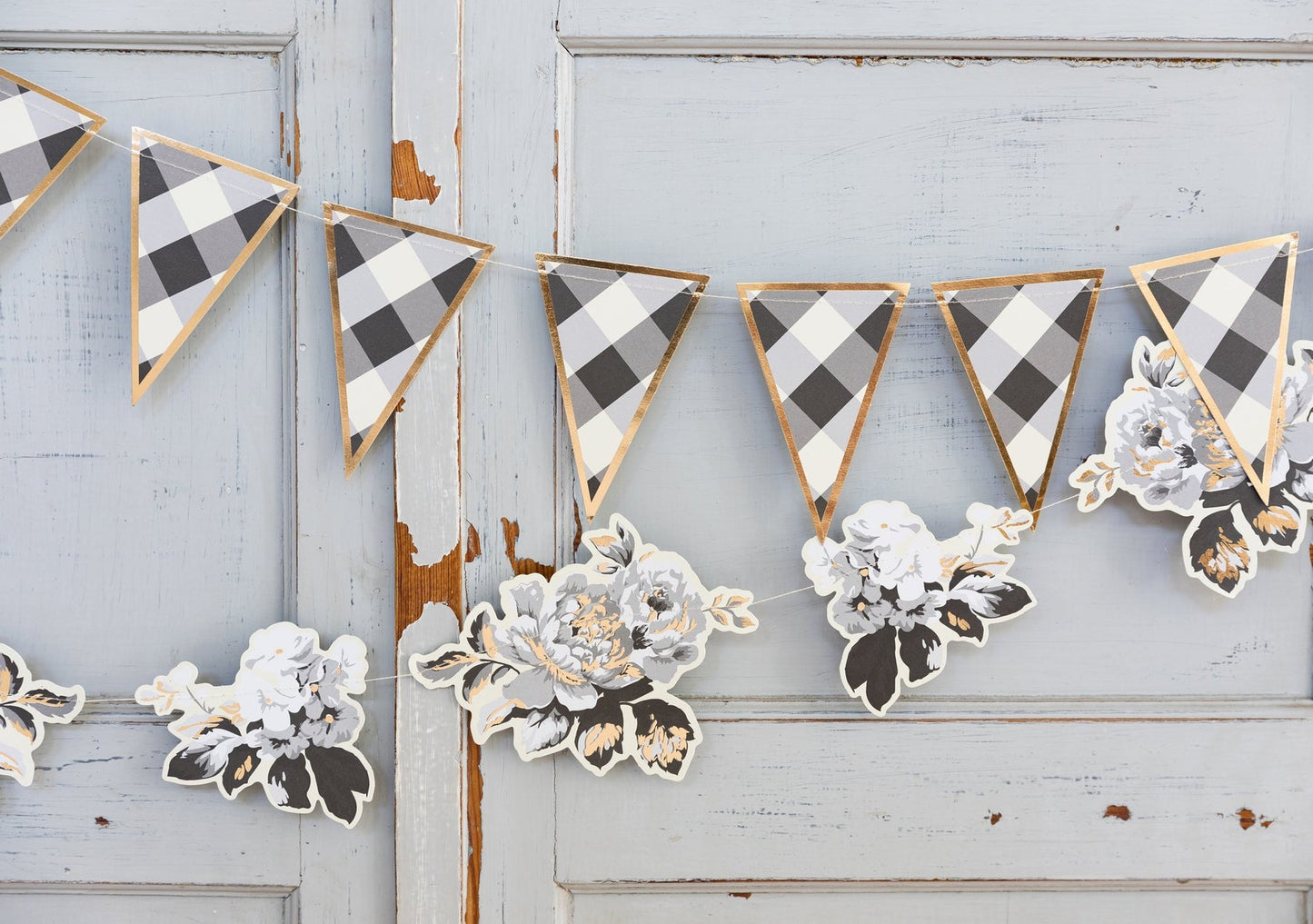 Gingham Farm Gingham Floral Banner