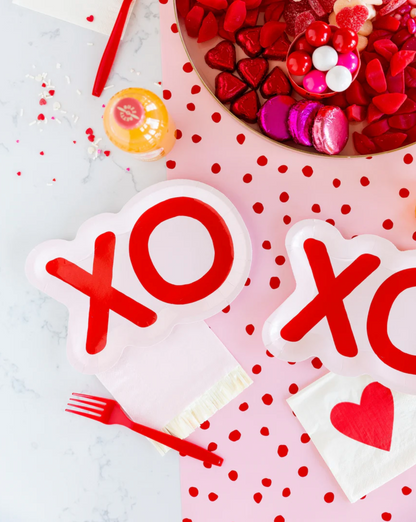 XOXO Shaped Paper Plates - 8pk